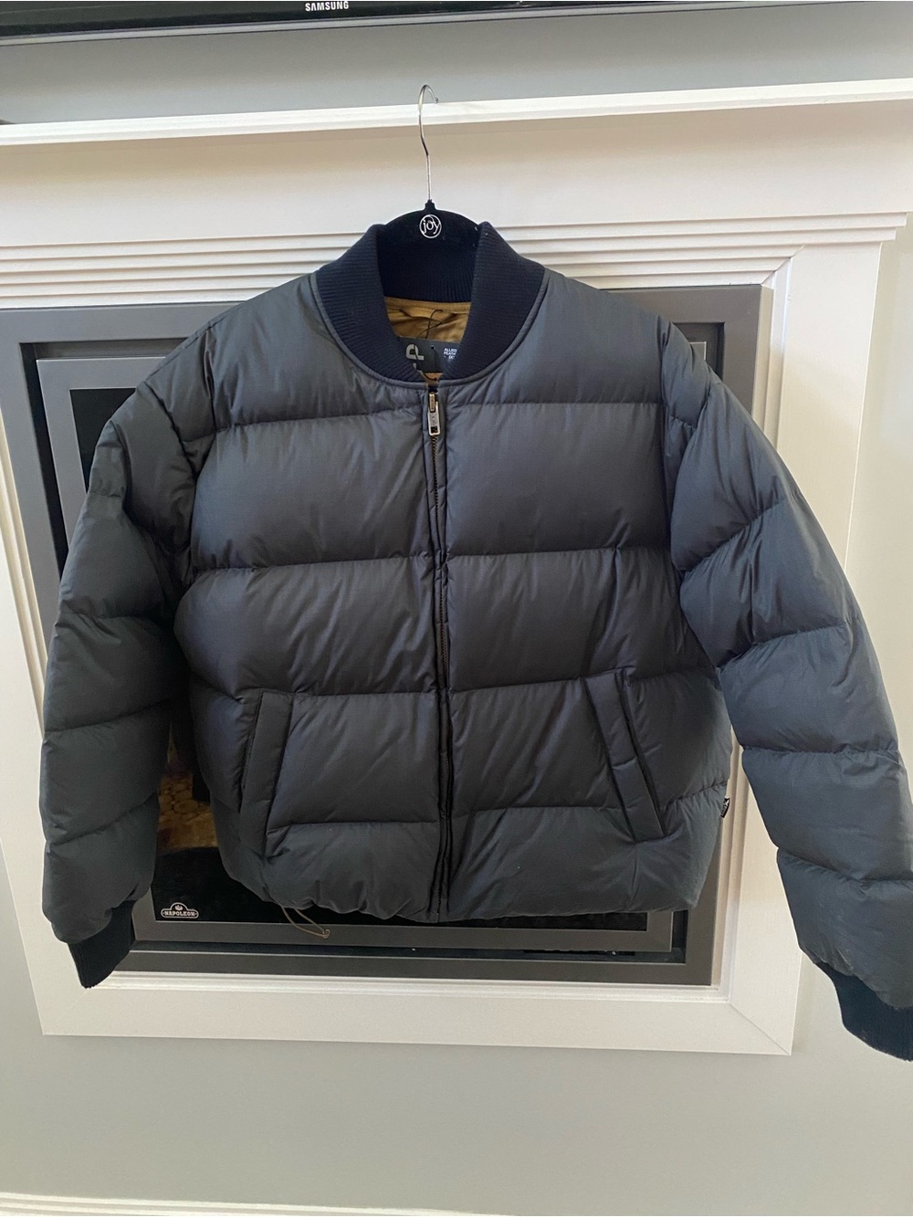 NWT Women’s Black Puffer Bomber Jacket - Classic  Down Quilted Winter Coat